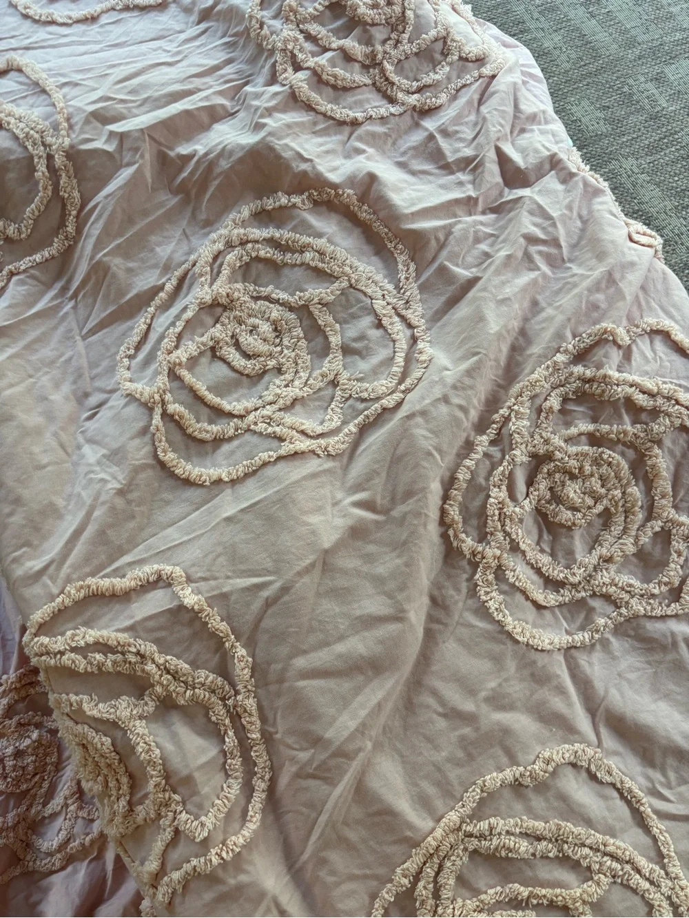 Betsy Johnson Rampling Rose Queen Duvet Cover